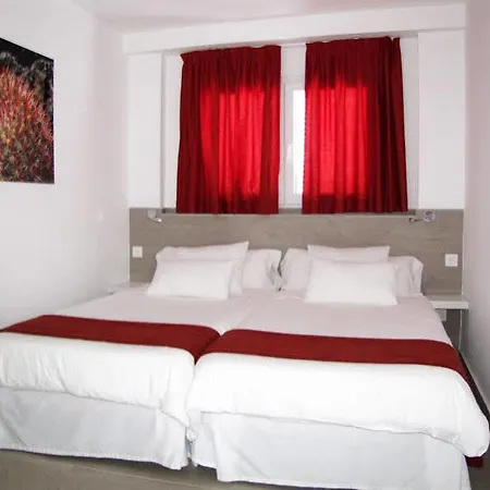 Otel Playa Limones 3*